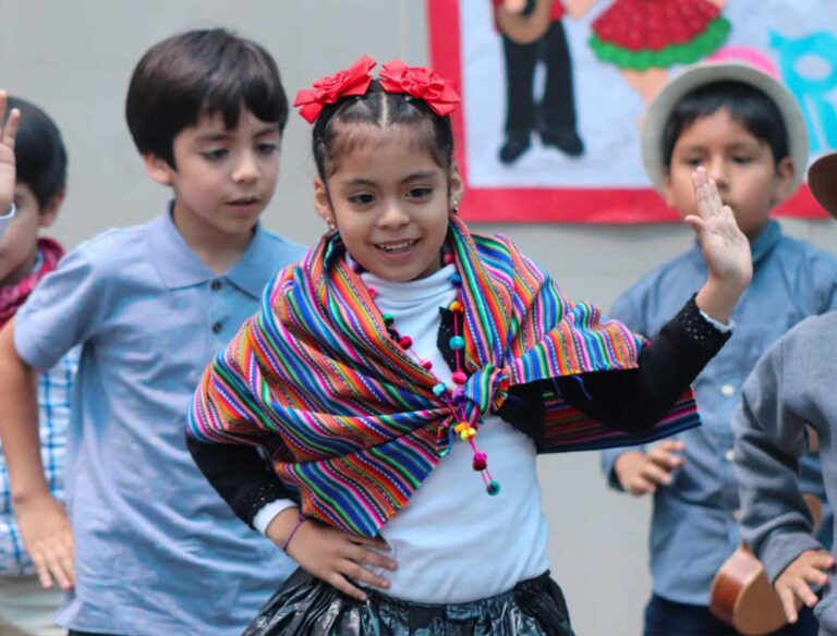 Explorando la tradición: el Día de la Canción Criolla en el Colegio Saint Camila’s School